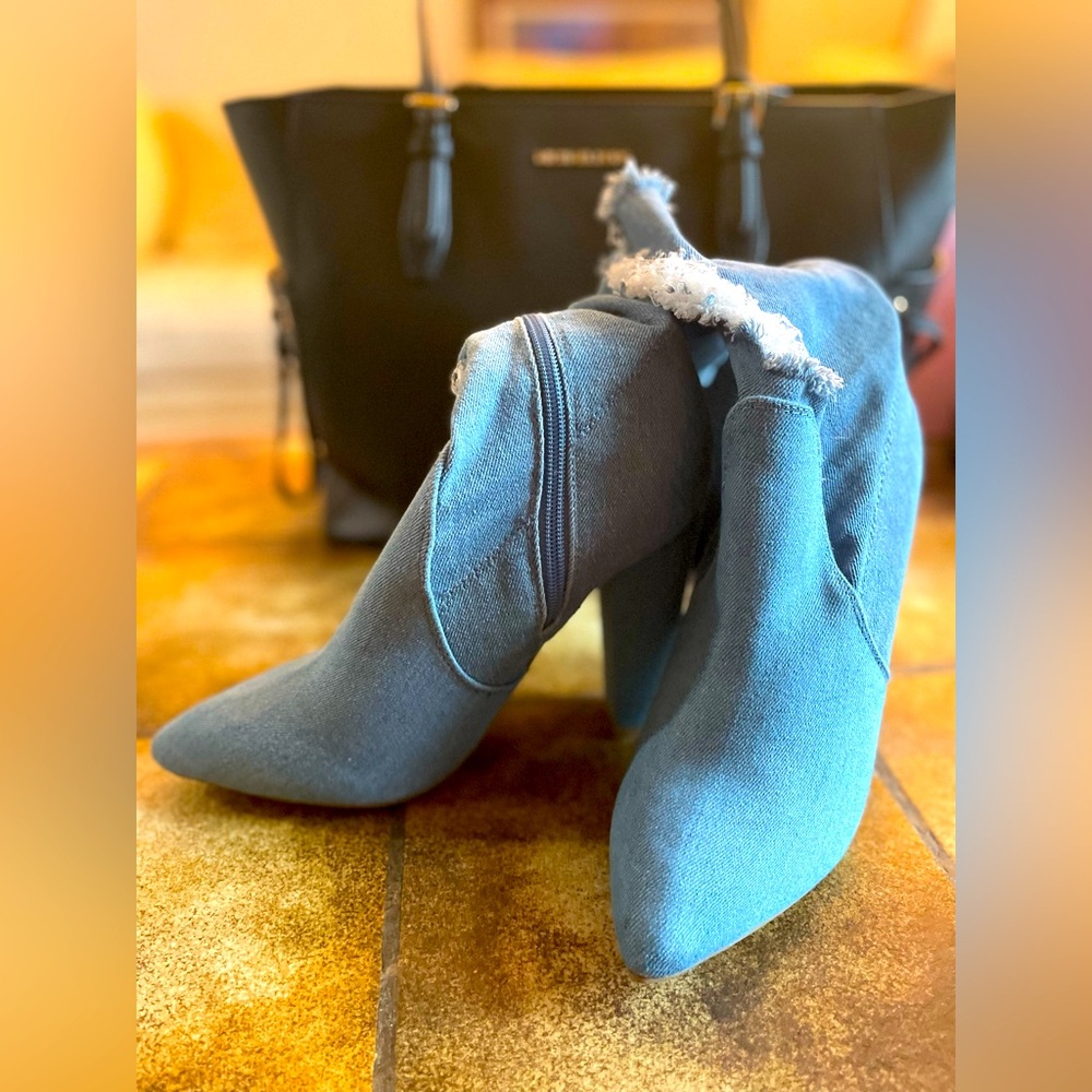 Jean heel boots